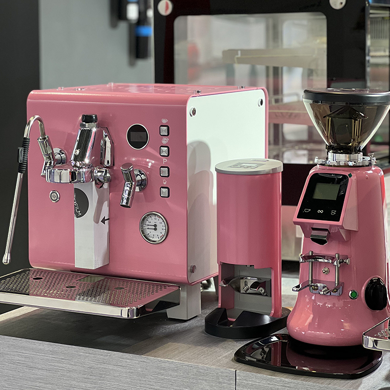 Cafetera Profesional Rosa Semi - Coffee & Tea Collective reseña y precio